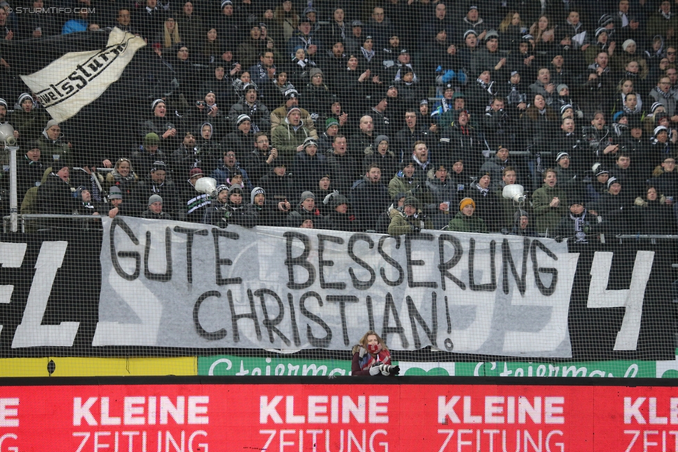 Sturm Graz - Salzburg
Oesterreichische Fussball Bundesliga, 24. Runde, SK Sturm Graz - FC RB Salzburg, Stadion Liebenau Graz, 25.02.2018. 

Foto zeigt Fans von Sturm mit einem Spruchband
