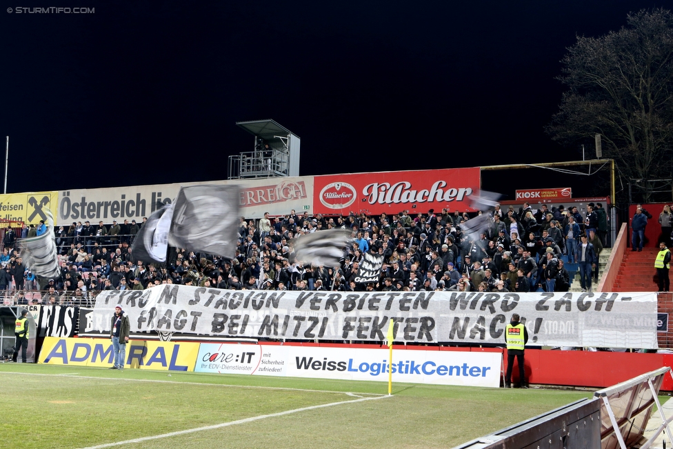 Admira Wacker - Sturm Graz
Oesterreichische Fussball Bundesliga, 26. Runde, FC Admira Wacker Moedling - SK Sturm Graz, Stadion Suedstadt Maria Enzersdorf, 10.03.2018. 

Foto zeigt Fans von Sturm mit einem Spruchband
Schlüsselwörter: protest