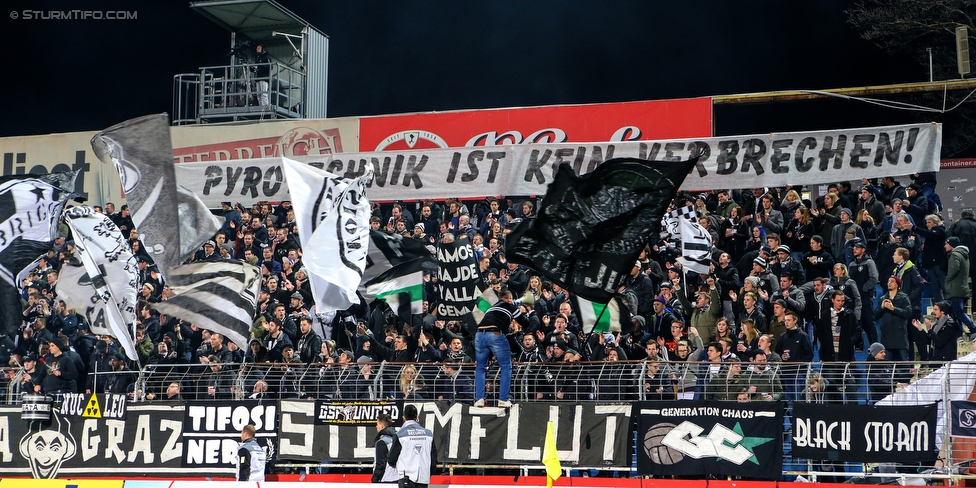 Admira Wacker - Sturm Graz
Oesterreichische Fussball Bundesliga, 26. Runde, FC Admira Wacker Moedling - SK Sturm Graz, Stadion Suedstadt Maria Enzersdorf, 10.03.2018. 

Foto zeigt Fans von Sturm mit einem Spruchband
Schlüsselwörter: protest