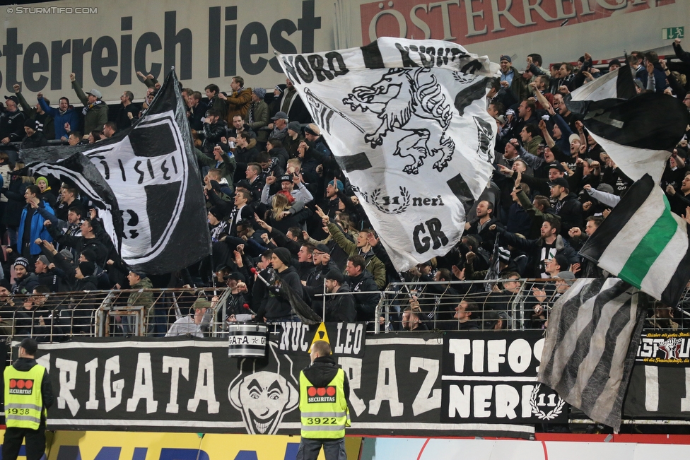 Admira Wacker - Sturm Graz
Oesterreichische Fussball Bundesliga, 26. Runde, FC Admira Wacker Moedling - SK Sturm Graz, Stadion Suedstadt Maria Enzersdorf, 10.03.2018. 

Foto zeigt Fans von Sturm
