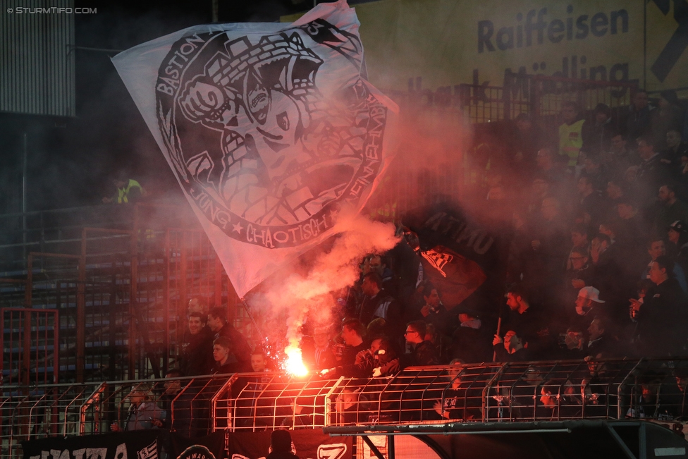 Admira Wacker - Sturm Graz
Oesterreichische Fussball Bundesliga, 26. Runde, FC Admira Wacker Moedling - SK Sturm Graz, Stadion Suedstadt Maria Enzersdorf, 10.03.2018. 

Foto zeigt Fans von Sturm
