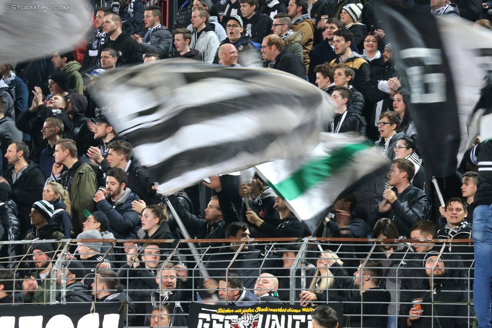 Admira Wacker - Sturm Graz
Oesterreichische Fussball Bundesliga, 26. Runde, FC Admira Wacker Moedling - SK Sturm Graz, Stadion Suedstadt Maria Enzersdorf, 10.03.2018. 

Foto zeigt Fans von Sturm
