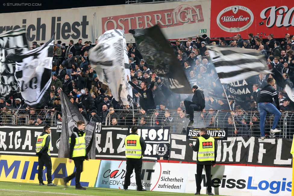 Admira Wacker - Sturm Graz
Oesterreichische Fussball Bundesliga, 26. Runde, FC Admira Wacker Moedling - SK Sturm Graz, Stadion Suedstadt Maria Enzersdorf, 10.03.2018. 

Foto zeigt Fans von Sturm
