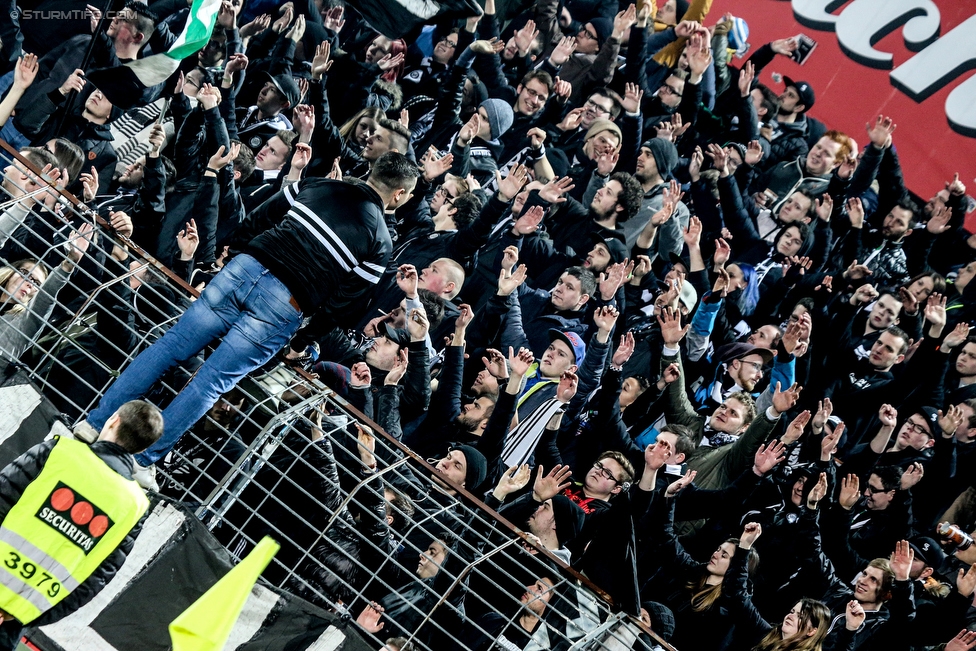 Admira Wacker - Sturm Graz
Oesterreichische Fussball Bundesliga, 26. Runde, FC Admira Wacker Moedling - SK Sturm Graz, Stadion Suedstadt Maria Enzersdorf, 10.03.2018. 

Foto zeigt Fans von Sturm
