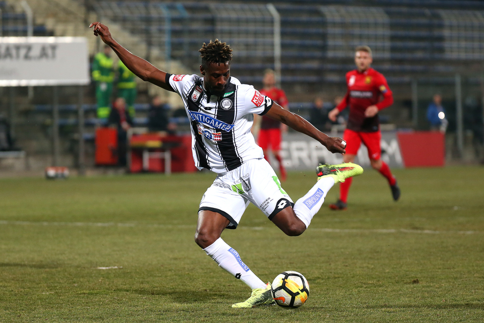 Admira Wacker - Sturm Graz
Oesterreichische Fussball Bundesliga, 26. Runde, FC Admira Wacker Moedling - SK Sturm Graz, Stadion Suedstadt Maria Enzersdorf, 10.03.2018. 

Foto zeigt Bright Edomwonyi (Sturm)
