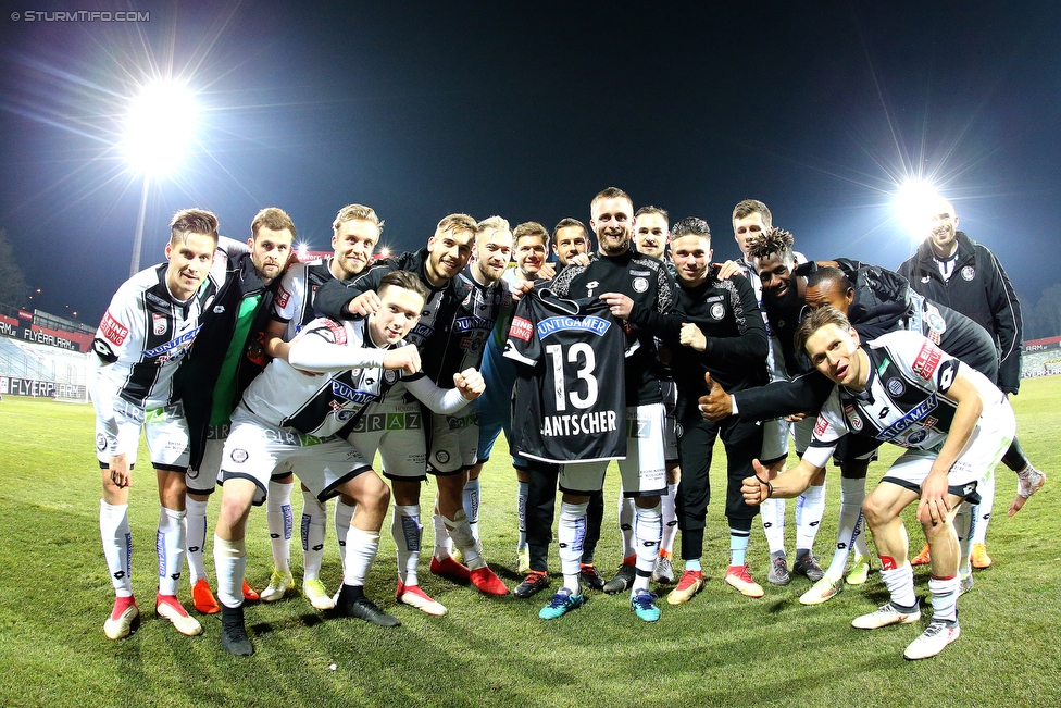 Admira Wacker - Sturm Graz
Oesterreichische Fussball Bundesliga, 26. Runde, FC Admira Wacker Moedling - SK Sturm Graz, Stadion Suedstadt Maria Enzersdorf, 10.03.2018. 

Foto zeigt die Mannschaft von Sturm
Schlüsselwörter: jubel