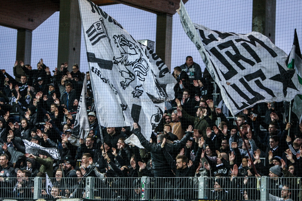 St. Poelten - Sturm Graz
Oesterreichische Fussball Bundesliga, 28. Runde, SKN St. Poelten - SK Sturm Graz, Arena St. Poelten, 31.03.2018. 

Foto zeigt Fans von Sturm
