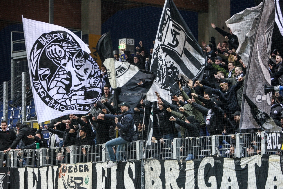 St. Poelten - Sturm Graz
Oesterreichische Fussball Bundesliga, 28. Runde, SKN St. Poelten - SK Sturm Graz, Arena St. Poelten, 31.03.2018. 

Foto zeigt Fans von Sturm
