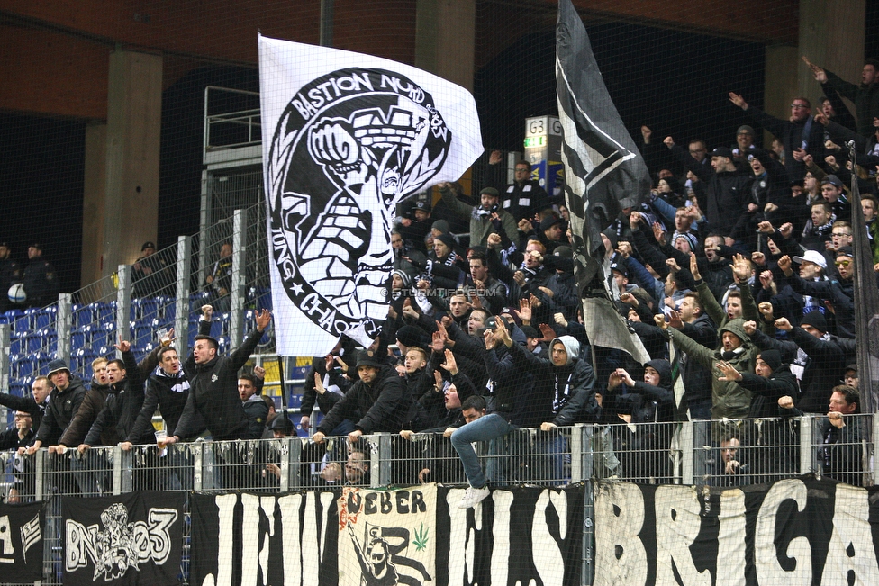 St. Poelten - Sturm Graz
Oesterreichische Fussball Bundesliga, 28. Runde, SKN St. Poelten - SK Sturm Graz, Arena St. Poelten, 31.03.2018. 

Foto zeigt Fans von Sturm
