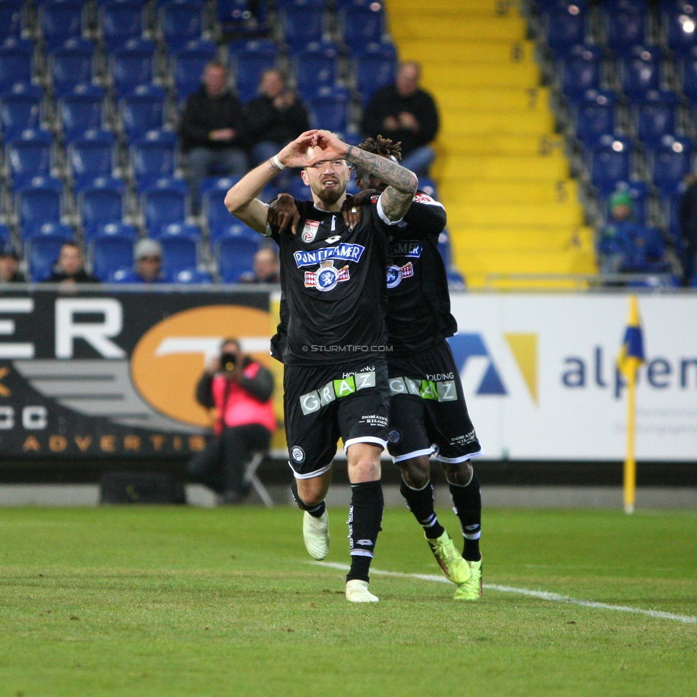 St. Poelten - Sturm Graz
Oesterreichische Fussball Bundesliga, 28. Runde, SKN St. Poelten - SK Sturm Graz, Arena St. Poelten, 31.03.2018. 

Foto zeigt Peter Zulj (Sturm) und Bright Edomwonyi (Sturm)
Schlüsselwörter: torjubel