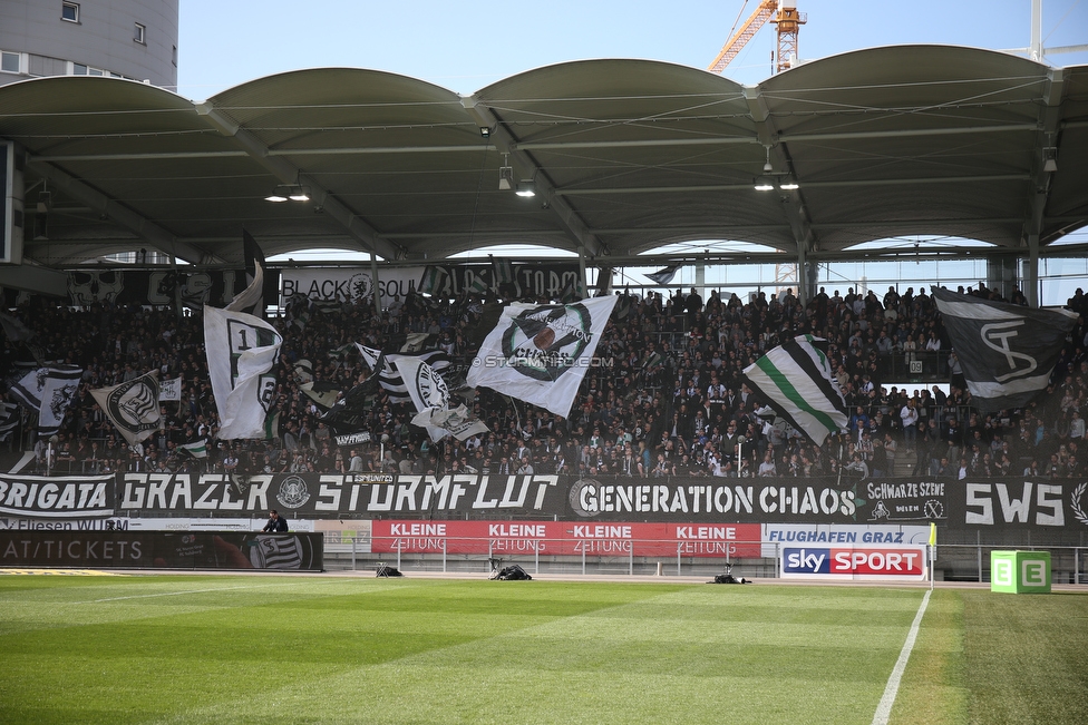 Sturm Graz - Austria Wien
Oesterreichische Fussball Bundesliga, 29. Runde, SK Sturm Graz - FK Austria Wien, Stadion Liebenau Graz, 07.04.2018. 

Foto zeigt Fans von Sturm mit einer Choreografie
