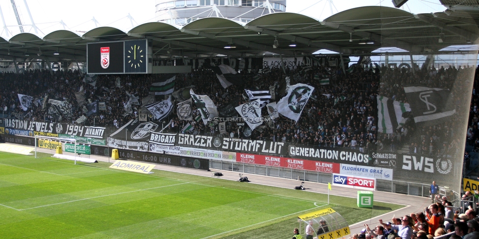 Sturm Graz - Austria Wien
Oesterreichische Fussball Bundesliga, 29. Runde, SK Sturm Graz - FK Austria Wien, Stadion Liebenau Graz, 07.04.2018. 

Foto zeigt Fans von Sturm mit einer Choreografie
