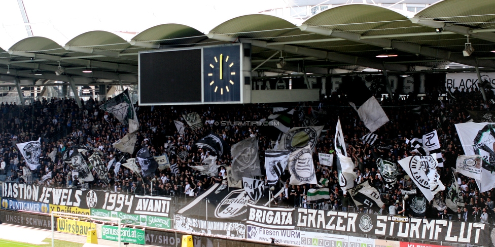 Sturm Graz - Austria Wien
Oesterreichische Fussball Bundesliga, 29. Runde, SK Sturm Graz - FK Austria Wien, Stadion Liebenau Graz, 07.04.2018. 

Foto zeigt Fans von Sturm mit einer Choreografie
