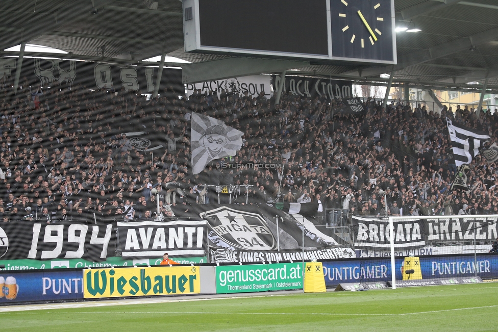 Sturm Graz - Austria Wien
Oesterreichische Fussball Bundesliga, 29. Runde, SK Sturm Graz - FK Austria Wien, Stadion Liebenau Graz, 07.04.2018. 

Foto zeigt Fans von Sturm
