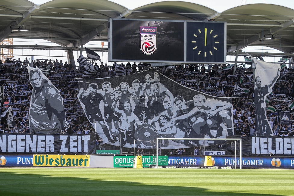 Sturm Graz - Mattersburg
Oesterreichische Fussball Bundesliga, 30. Runde, SK Sturm Graz - SV Mattersburg, Stadion Liebenau Graz, 14.04.2018. 

Foto zeigt Fans von Sturm mit einer Choreografie
