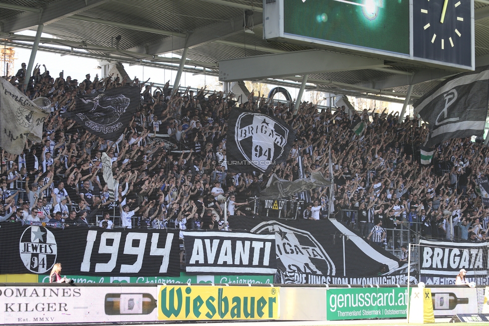 Sturm Graz - Mattersburg
Oesterreichische Fussball Bundesliga, 30. Runde, SK Sturm Graz - SV Mattersburg, Stadion Liebenau Graz, 14.04.2018. 

Foto zeigt Fans von Sturm
