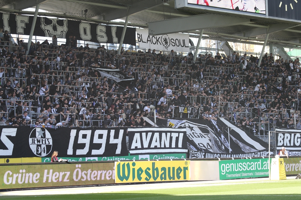 Sturm Graz - Mattersburg
Oesterreichische Fussball Bundesliga, 30. Runde, SK Sturm Graz - SV Mattersburg, Stadion Liebenau Graz, 14.04.2018. 

Foto zeigt Fans von Sturm
