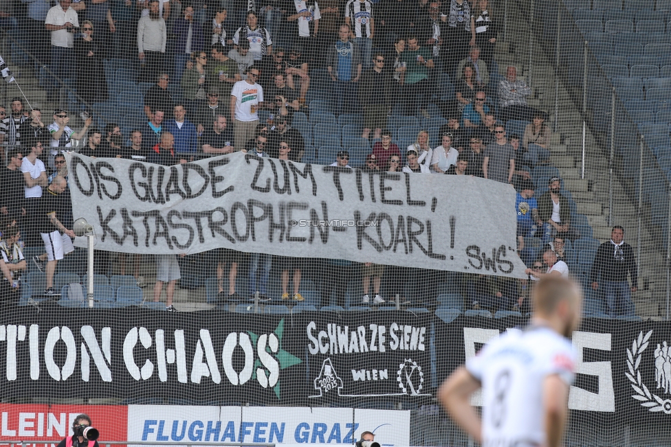 Sturm Graz - Mattersburg
Oesterreichische Fussball Bundesliga, 30. Runde, SK Sturm Graz - SV Mattersburg, Stadion Liebenau Graz, 14.04.2018. 

Foto zeigt Fans von Sturm mit einem Spruchband
