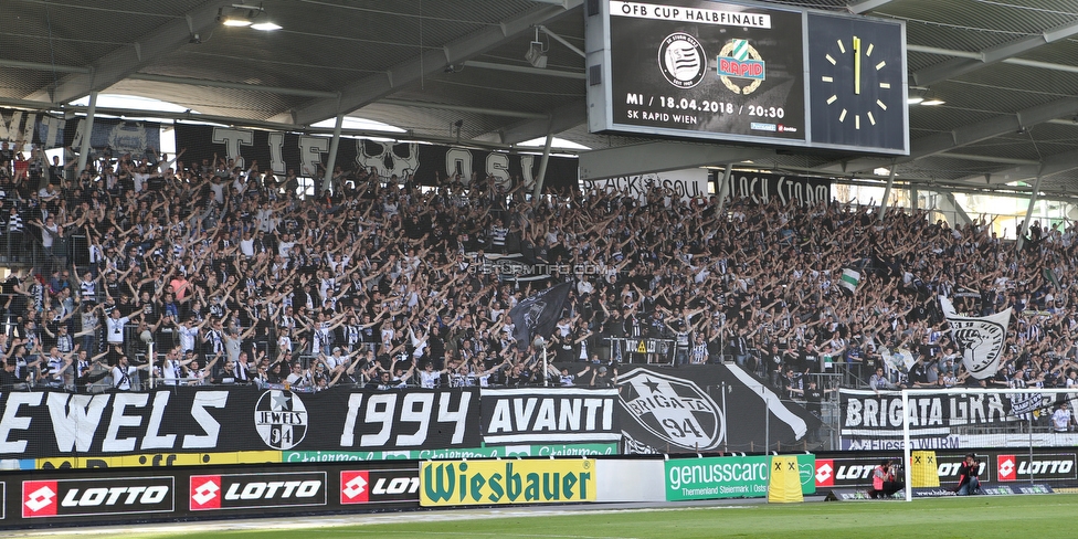 Sturm Graz - Mattersburg
Oesterreichische Fussball Bundesliga, 30. Runde, SK Sturm Graz - SV Mattersburg, Stadion Liebenau Graz, 14.04.2018. 

Foto zeigt Fans von Sturm
