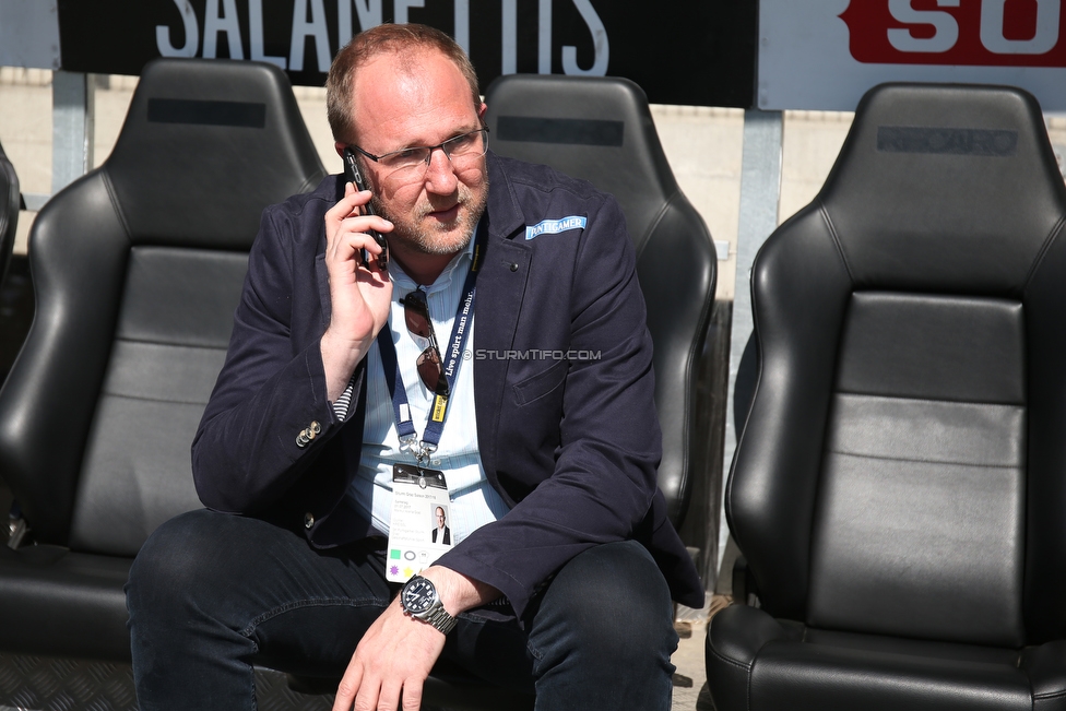 Sturm Graz - Mattersburg
Oesterreichische Fussball Bundesliga, 30. Runde, SK Sturm Graz - SV Mattersburg, Stadion Liebenau Graz, 14.04.2018. 

Foto zeigt Guenter Kreissl (sportl. Geschaeftsfuehrer Sturm)
