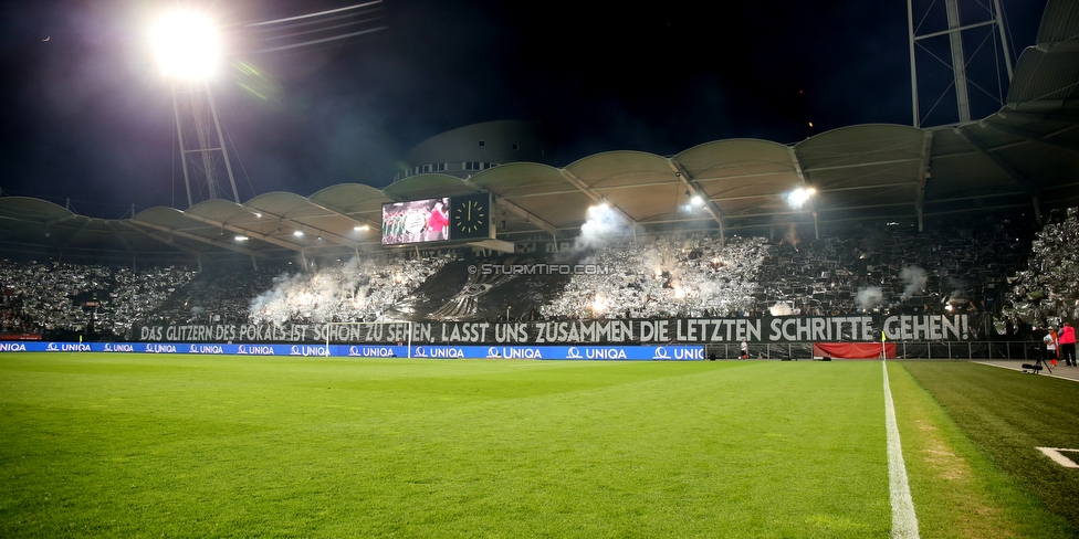 Sturm Graz - Rapid Wien
OEFB Cup, Halbfinale, SK Sturm Graz - SK Rapid Wien, Stadion Liebenau Graz, 18.04.2018. 

Foto zeigt Fans von Sturm mit einer Choreografie
Schlüsselwörter: pyrotechnik