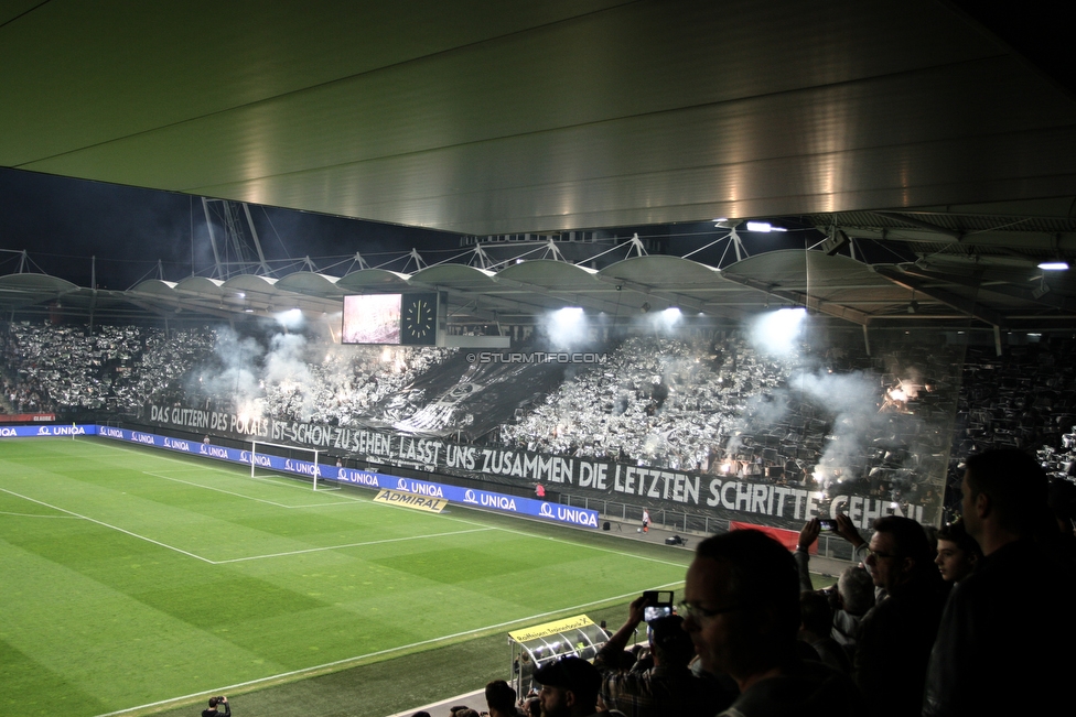 Sturm Graz - Rapid Wien
OEFB Cup, Halbfinale, SK Sturm Graz - SK Rapid Wien, Stadion Liebenau Graz, 18.04.2018. 

Foto zeigt Fans von Sturm mit einer Choreografie
Schlüsselwörter: pyrotechnik