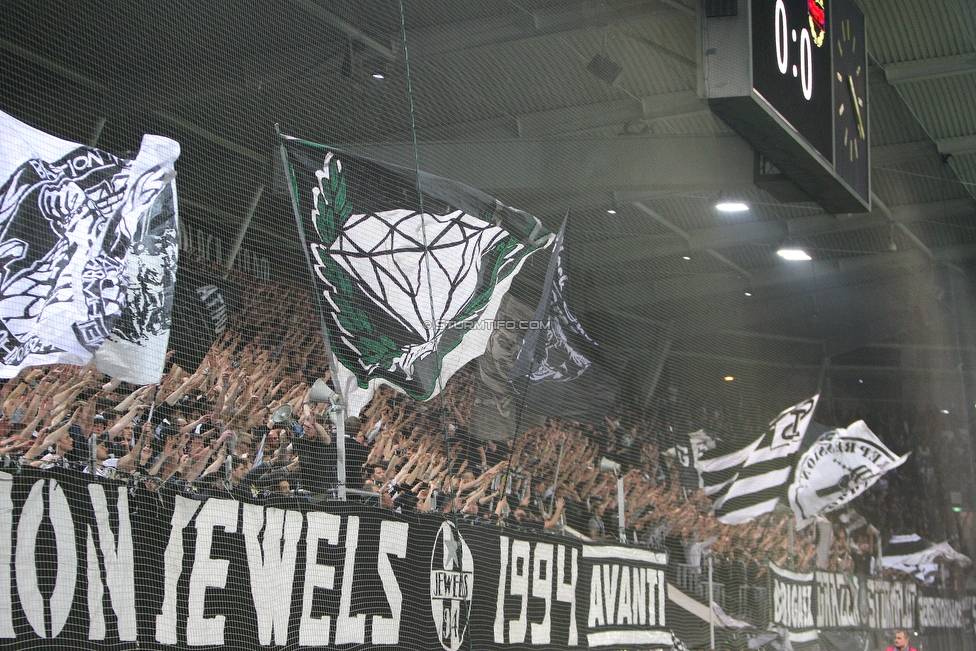 Sturm Graz - Rapid Wien
OEFB Cup, Halbfinale, SK Sturm Graz - SK Rapid Wien, Stadion Liebenau Graz, 18.04.2018. 

Foto zeigt Fans von Sturm
