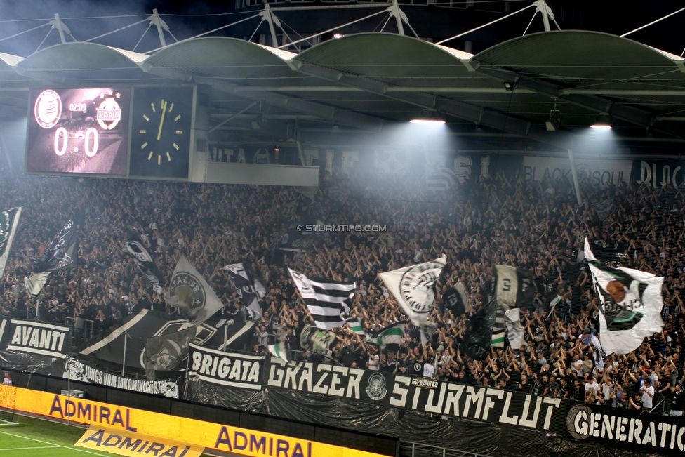 Sturm Graz - Rapid Wien
OEFB Cup, Halbfinale, SK Sturm Graz - SK Rapid Wien, Stadion Liebenau Graz, 18.04.2018. 

Foto zeigt Fans von Sturm
