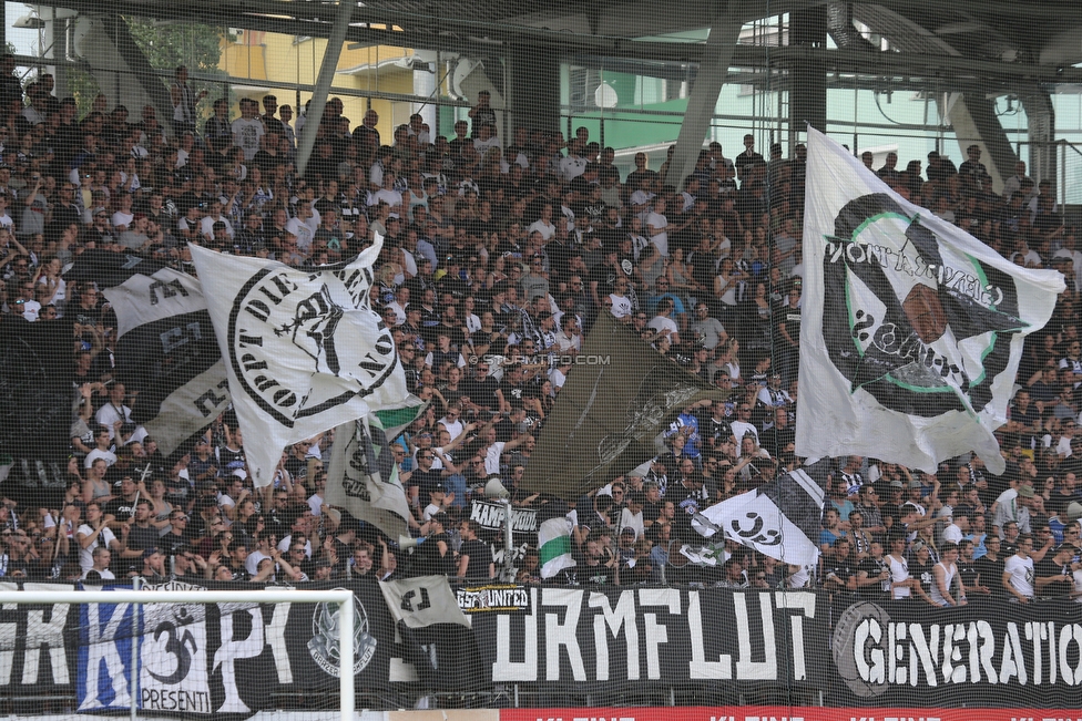 Sturm Graz - Rapid Wien
Oesterreichische Fussball Bundesliga, 32. Runde, SK Sturm Graz - SK Rapid Wien, Stadion Liebenau Graz, 29.04.2018. 

Foto zeigt Fans von Sturm
