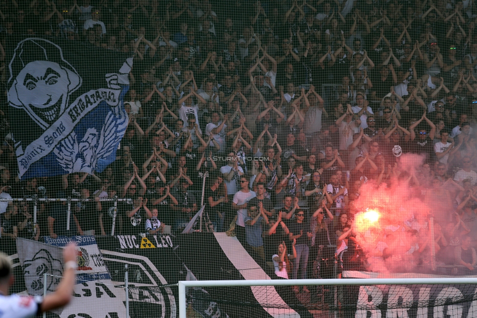 Sturm Graz - Rapid Wien
Oesterreichische Fussball Bundesliga, 32. Runde, SK Sturm Graz - SK Rapid Wien, Stadion Liebenau Graz, 29.04.2018. 

Foto zeigt Fans von Sturm
Schlüsselwörter: pyrotechnik