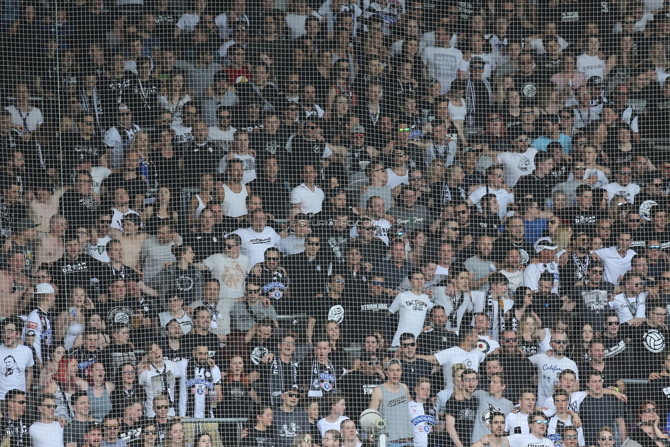 Sturm Graz - Rapid Wien
Oesterreichische Fussball Bundesliga, 32. Runde, SK Sturm Graz - SK Rapid Wien, Stadion Liebenau Graz, 29.04.2018. 

Foto zeigt Fans von Sturm
