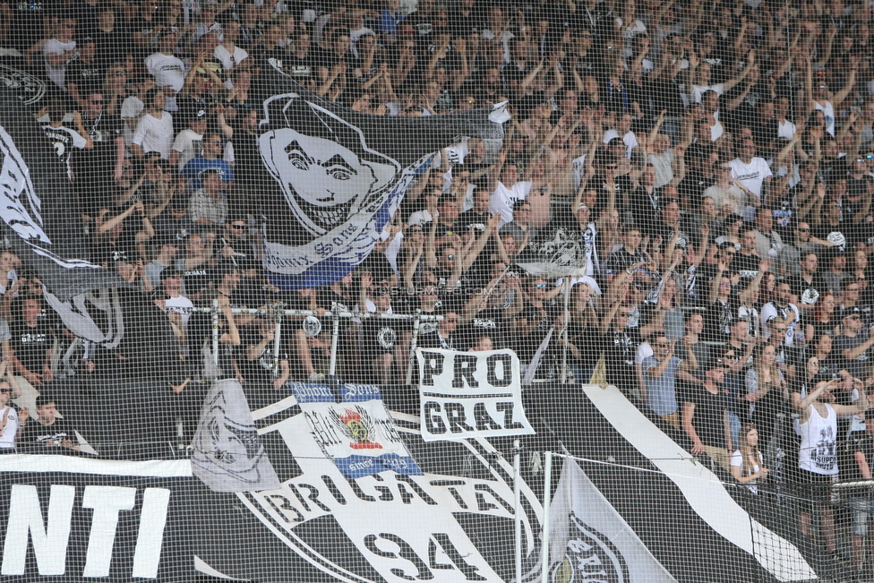 Sturm Graz - Rapid Wien
Oesterreichische Fussball Bundesliga, 32. Runde, SK Sturm Graz - SK Rapid Wien, Stadion Liebenau Graz, 29.04.2018. 

Foto zeigt Fans von Sturm
