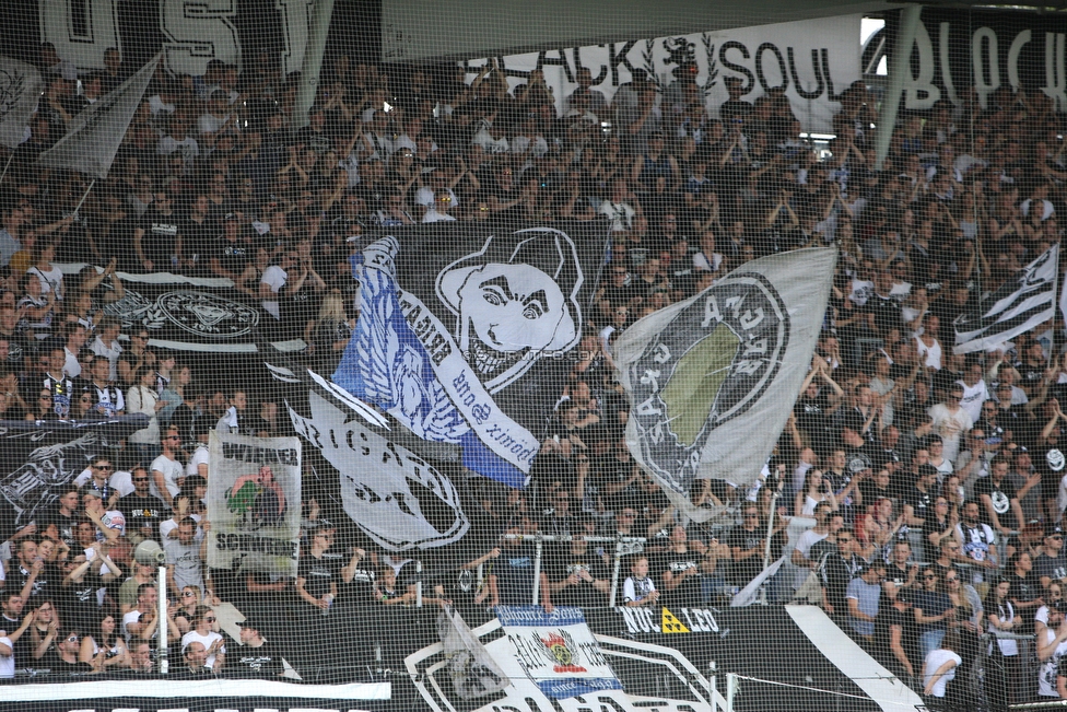 Sturm Graz - Rapid Wien
Oesterreichische Fussball Bundesliga, 32. Runde, SK Sturm Graz - SK Rapid Wien, Stadion Liebenau Graz, 29.04.2018. 

Foto zeigt Fans von Sturm
