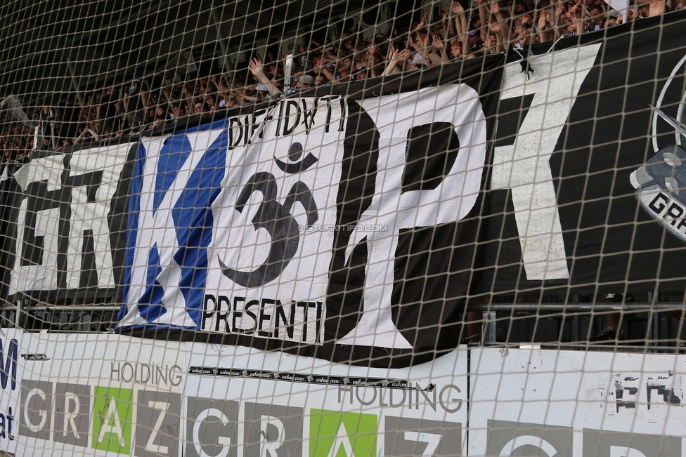 Sturm Graz - Rapid Wien
Oesterreichische Fussball Bundesliga, 32. Runde, SK Sturm Graz - SK Rapid Wien, Stadion Liebenau Graz, 29.04.2018. 

Foto zeigt Fans von Sturm
