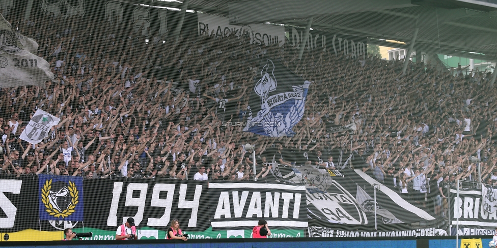 Sturm Graz - Rapid Wien
Oesterreichische Fussball Bundesliga, 32. Runde, SK Sturm Graz - SK Rapid Wien, Stadion Liebenau Graz, 29.04.2018. 

Foto zeigt Fans von Sturm
