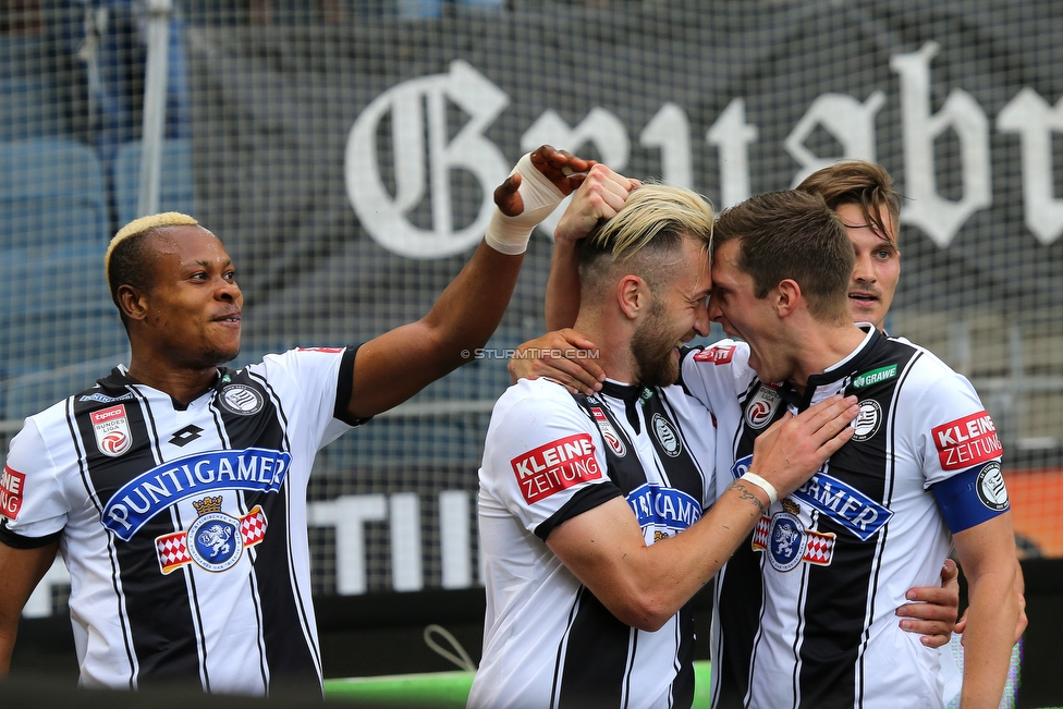 Sturm Graz - Rapid Wien
Oesterreichische Fussball Bundesliga, 32. Runde, SK Sturm Graz - SK Rapid Wien, Stadion Liebenau Graz, 29.04.2018. 

Foto zeigt Emeka Friday Eze (Sturm), Peter Zulj (Sturm) und Deni Alar (Sturm)
Schlüsselwörter: torjubel