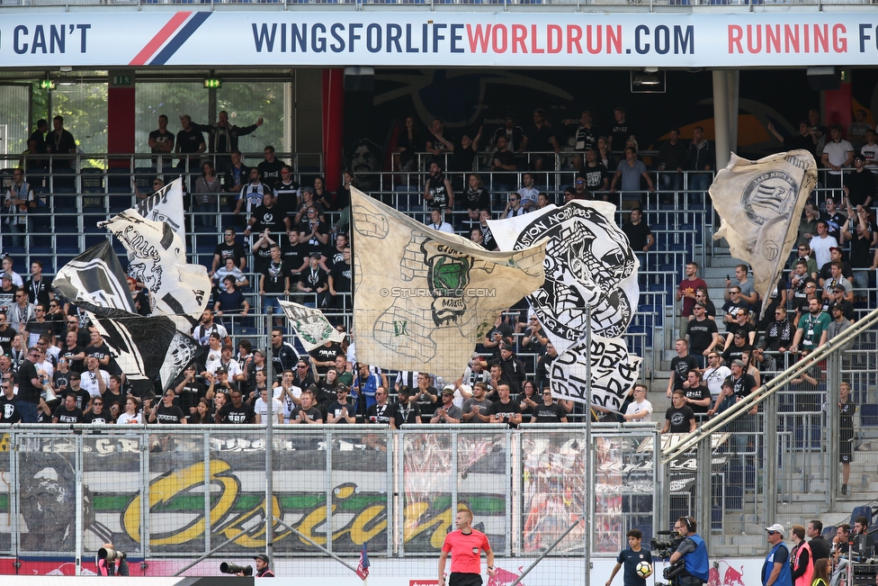 Salzburg - Sturm Graz
Oesterreichische Fussball Bundesliga, 33. Runde, FC RB Salzburg - SK Sturm Graz, Stadion Wals-Siezenheim, 06.05.2018. 

Foto zeigt Fans von Sturm
