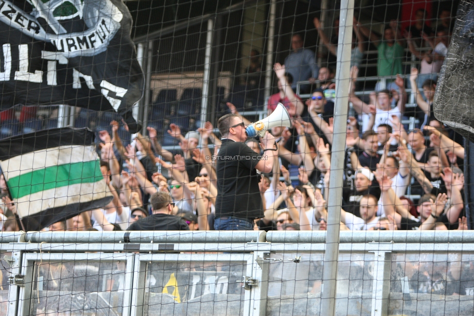 Salzburg - Sturm Graz
Oesterreichische Fussball Bundesliga, 33. Runde, FC RB Salzburg - SK Sturm Graz, Stadion Wals-Siezenheim, 06.05.2018. 

Foto zeigt Fans von Sturm
