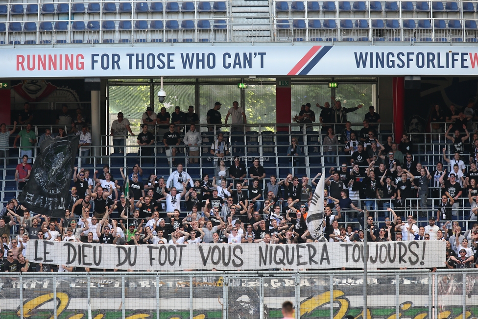 Salzburg - Sturm Graz
Oesterreichische Fussball Bundesliga, 33. Runde, FC RB Salzburg - SK Sturm Graz, Stadion Wals-Siezenheim, 06.05.2018. 

Foto zeigt Fans von Sturm
