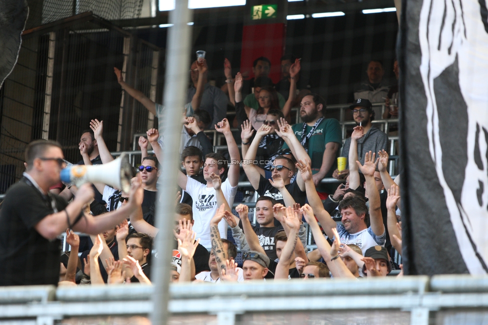 Salzburg - Sturm Graz
Oesterreichische Fussball Bundesliga, 33. Runde, FC RB Salzburg - SK Sturm Graz, Stadion Wals-Siezenheim, 06.05.2018. 

Foto zeigt Fans von Sturm
