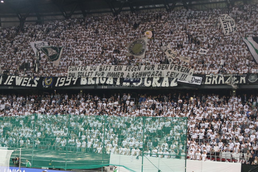 Sturm Graz - Salzburg
OEFB Cup, Finale, SK Sturm Graz - FC RB Salzburg, Woerthersee Stadion Klagenfurt, 09.05.2018. 

Foto zeigt Fans von Sturm mit einem Spruchband
