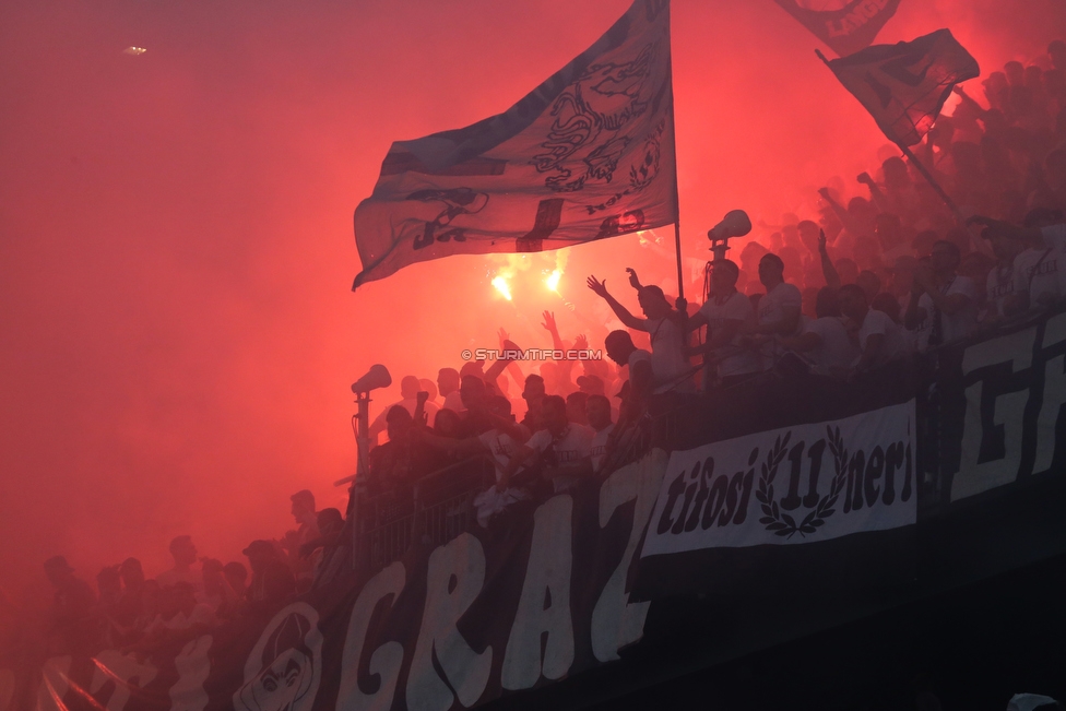 Sturm Graz - Salzburg
OEFB Cup, Finale, SK Sturm Graz - FC RB Salzburg, Woerthersee Stadion Klagenfurt, 09.05.2018. 

Foto zeigt Fans von Sturm
Schlüsselwörter: pyrotechnik