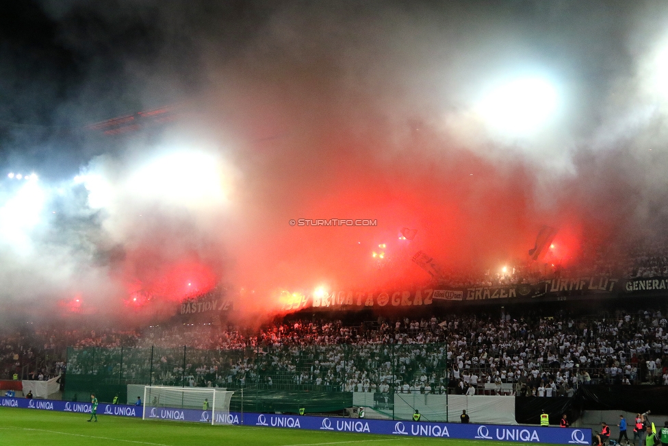 Sturm Graz - Salzburg
OEFB Cup, Finale, SK Sturm Graz - FC RB Salzburg, Woerthersee Stadion Klagenfurt, 09.05.2018. 

Foto zeigt Fans von Sturm
Schlüsselwörter: pyrotechnik