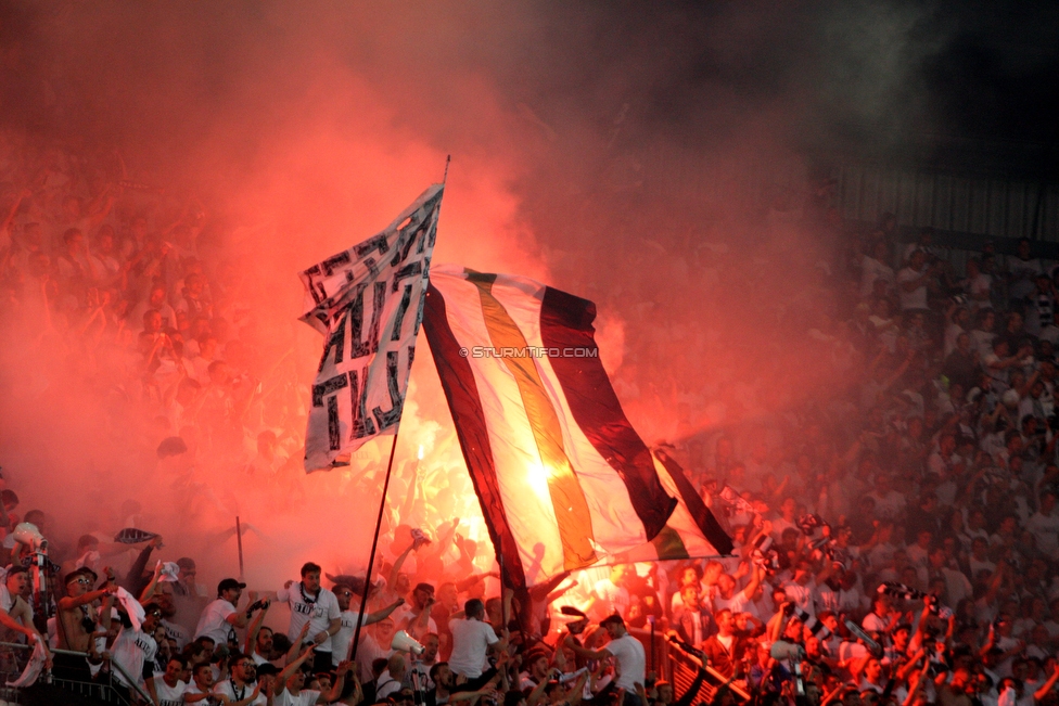 Sturm Graz - Salzburg
OEFB Cup, Finale, SK Sturm Graz - FC RB Salzburg, Woerthersee Stadion Klagenfurt, 09.05.2018. 

Foto zeigt Fans von Sturm
Schlüsselwörter: pyrotechnik