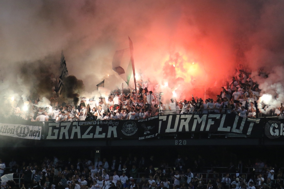 Sturm Graz - Salzburg
OEFB Cup, Finale, SK Sturm Graz - FC RB Salzburg, Woerthersee Stadion Klagenfurt, 09.05.2018. 

Foto zeigt Fans von Sturm
Schlüsselwörter: pyrotechnik