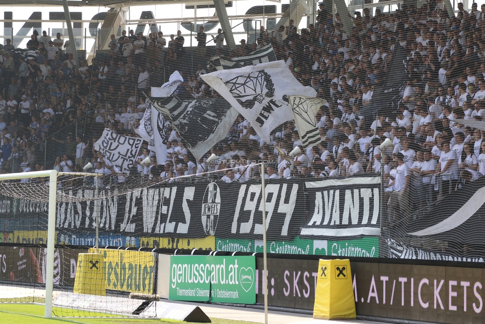 Sturm Graz - LASK
Oesterreichische Fussball Bundesliga, 34. Runde, SK Sturm Graz - LASK, Stadion Liebenau Graz, 12.05.2018. 

Foto zeigt Fans von Sturm
