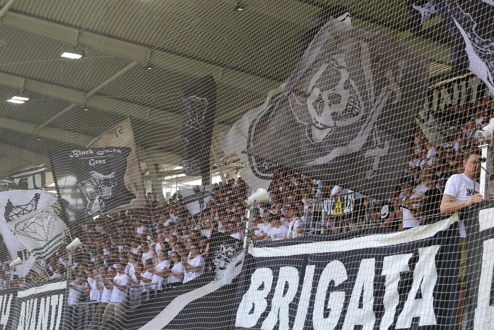 Sturm Graz - LASK
Oesterreichische Fussball Bundesliga, 34. Runde, SK Sturm Graz - LASK, Stadion Liebenau Graz, 12.05.2018. 

Foto zeigt Fans von Sturm
