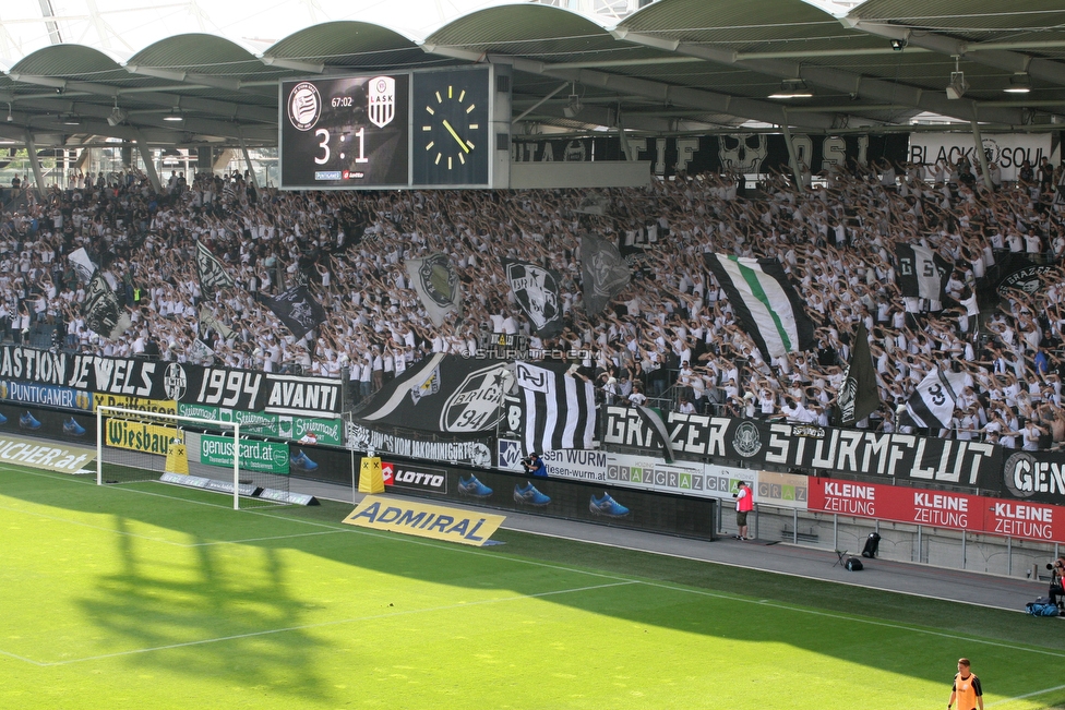 Sturm Graz - LASK
Oesterreichische Fussball Bundesliga, 34. Runde, SK Sturm Graz - LASK, Stadion Liebenau Graz, 12.05.2018. 

Foto zeigt Fans von Sturm
