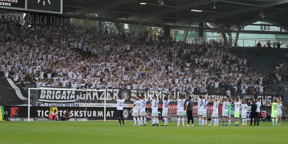 Sturm Graz - LASK
Oesterreichische Fussball Bundesliga, 34. Runde, SK Sturm Graz - LASK, Stadion Liebenau Graz, 12.05.2018. 

Foto zeigt Fans von Sturm und die Mannschaft von Sturm
