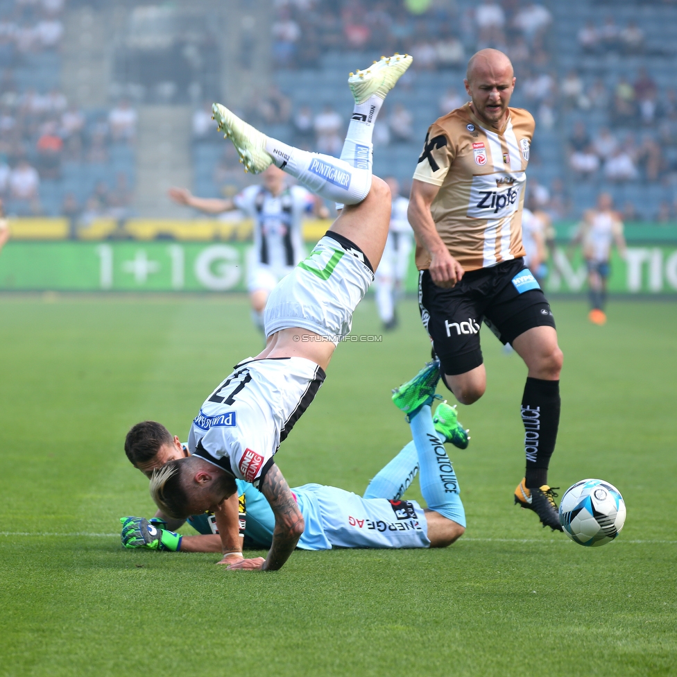 Sturm Graz - LASK
Oesterreichische Fussball Bundesliga, 34. Runde, SK Sturm Graz - LASK, Stadion Liebenau Graz, 12.05.2018. 

Foto zeigt Peter Zulj (Sturm) und Gernot Trauner (LASK)
